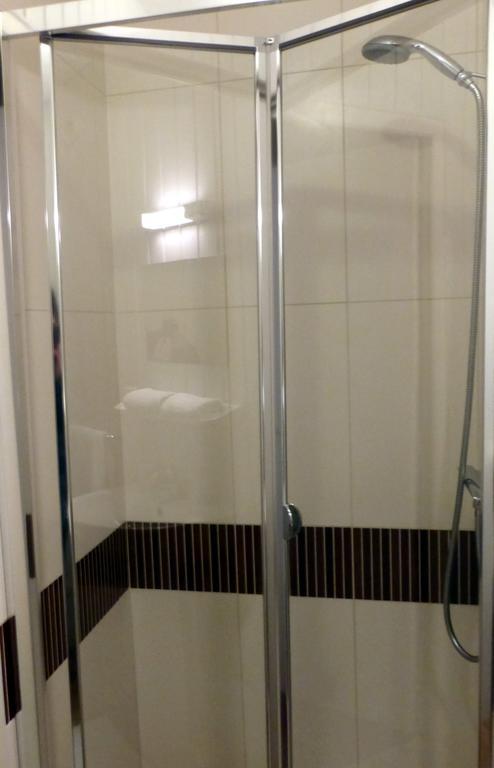 Hotel De France 3*